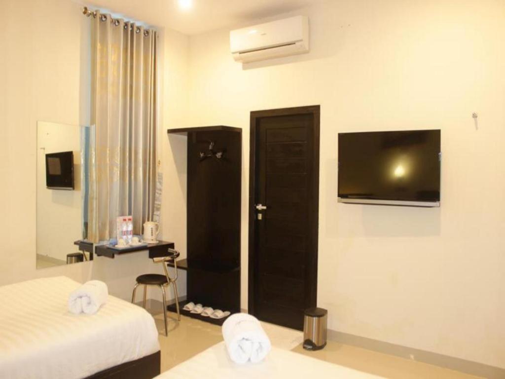 Guardian Family Hotel Sorong Exterior photo